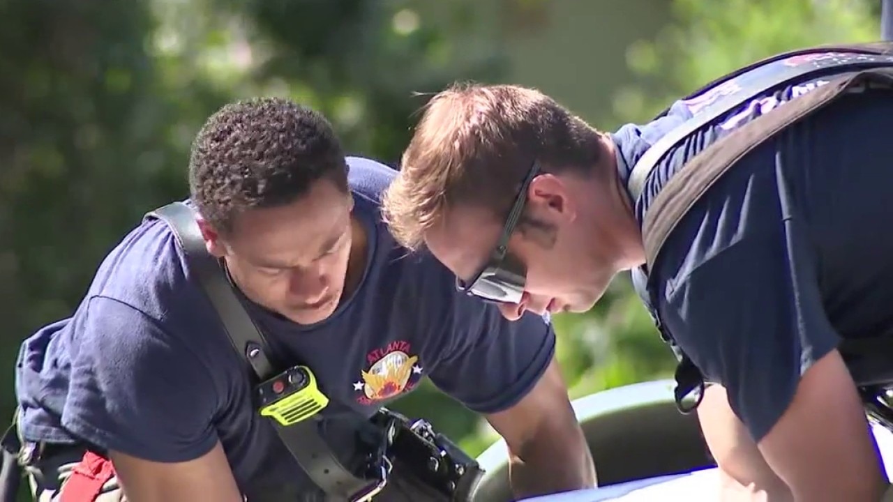 Body on roof, school racism probe & Kemp endorsement