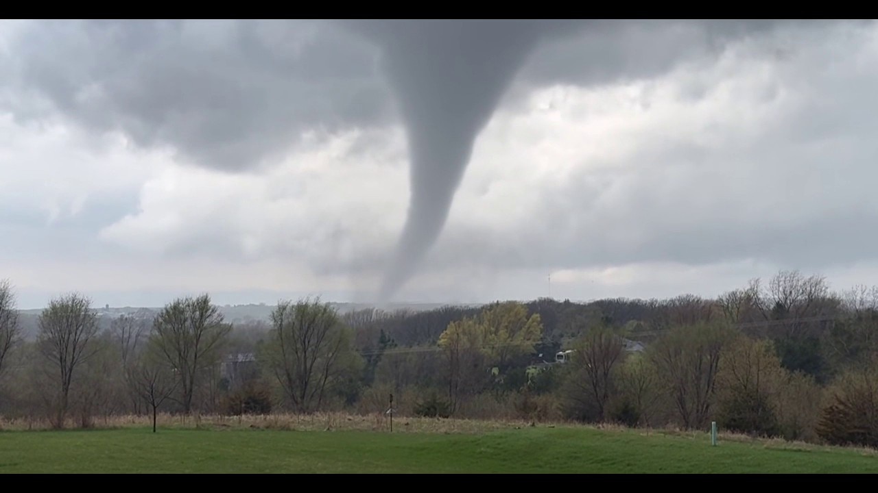 Tornado spins up near Rochester