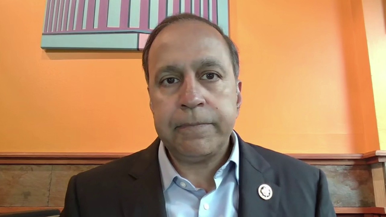 Congressman discusses alleged shooting plot at Aurora Hindu temple