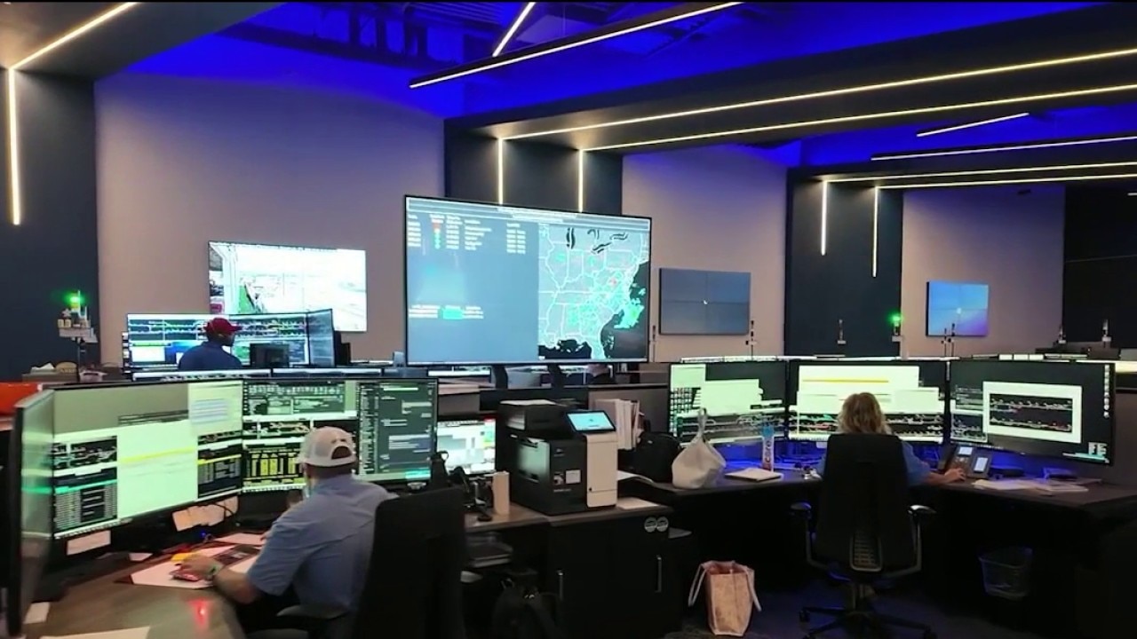 Inside Norfolk Southern's Midtown Atlanta network operations center