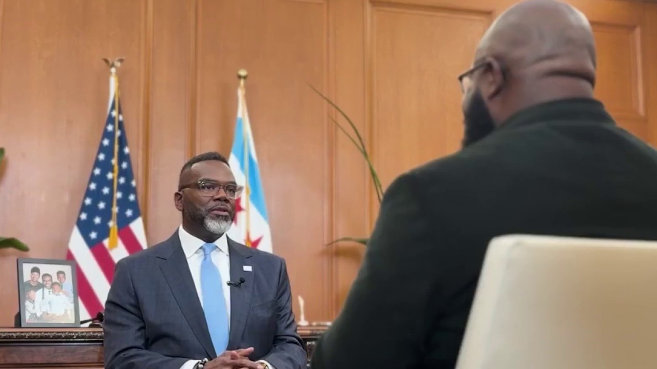 FULL INTERVIEW: Mayor Brandon Johnson sits down with FOX Chicago