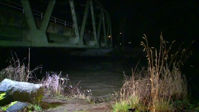 Wind gusts cause power outages overnight