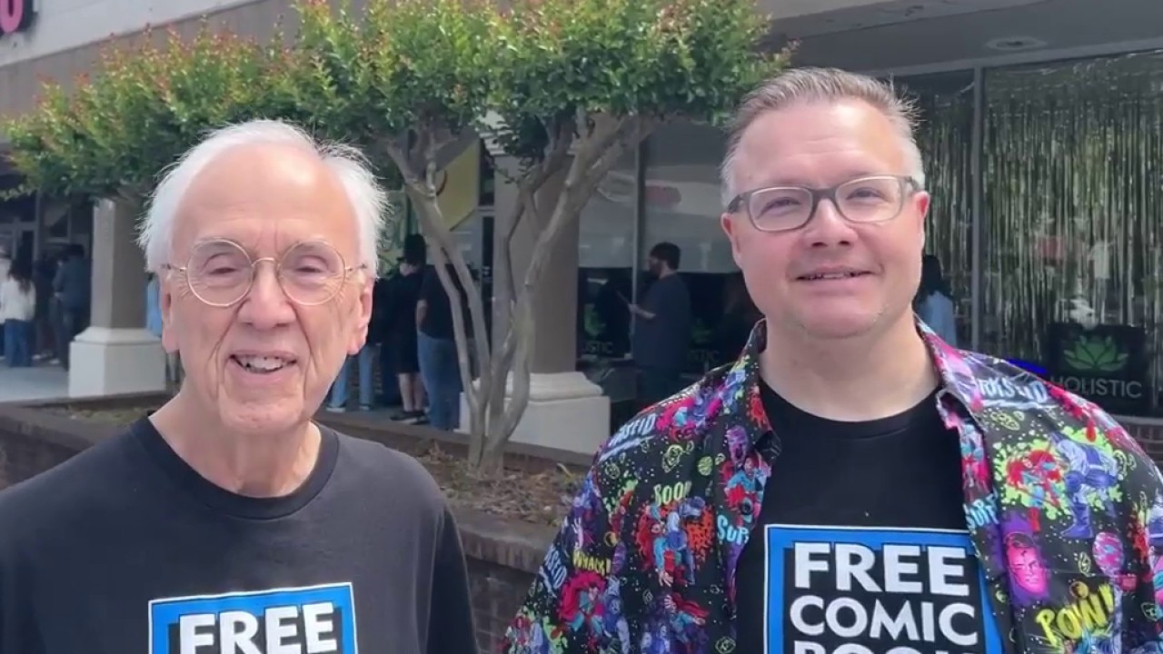 Free Comic Book Day at Dr. No's: Comic lovers line the block