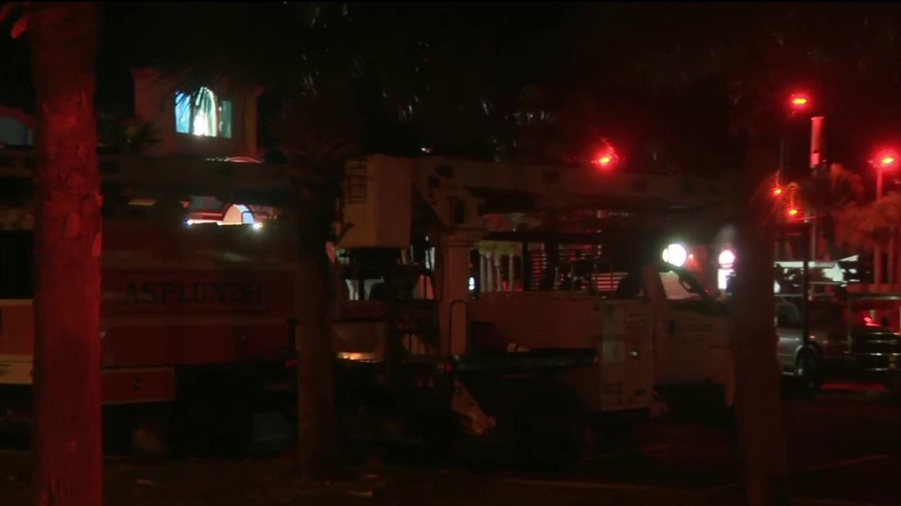 Tree crews deploy to Pensacola Beach storm