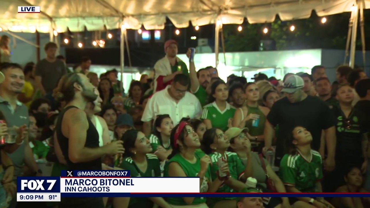 Mexico fans attend local watch party for England match