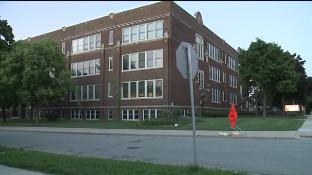 2 gun-related incidents in 1 week disrupt Milwaukee Public Schools