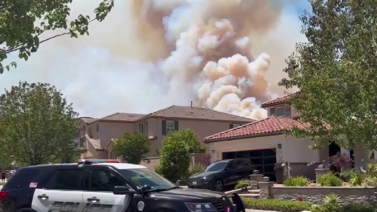 Containment grows for SoCal wildfires