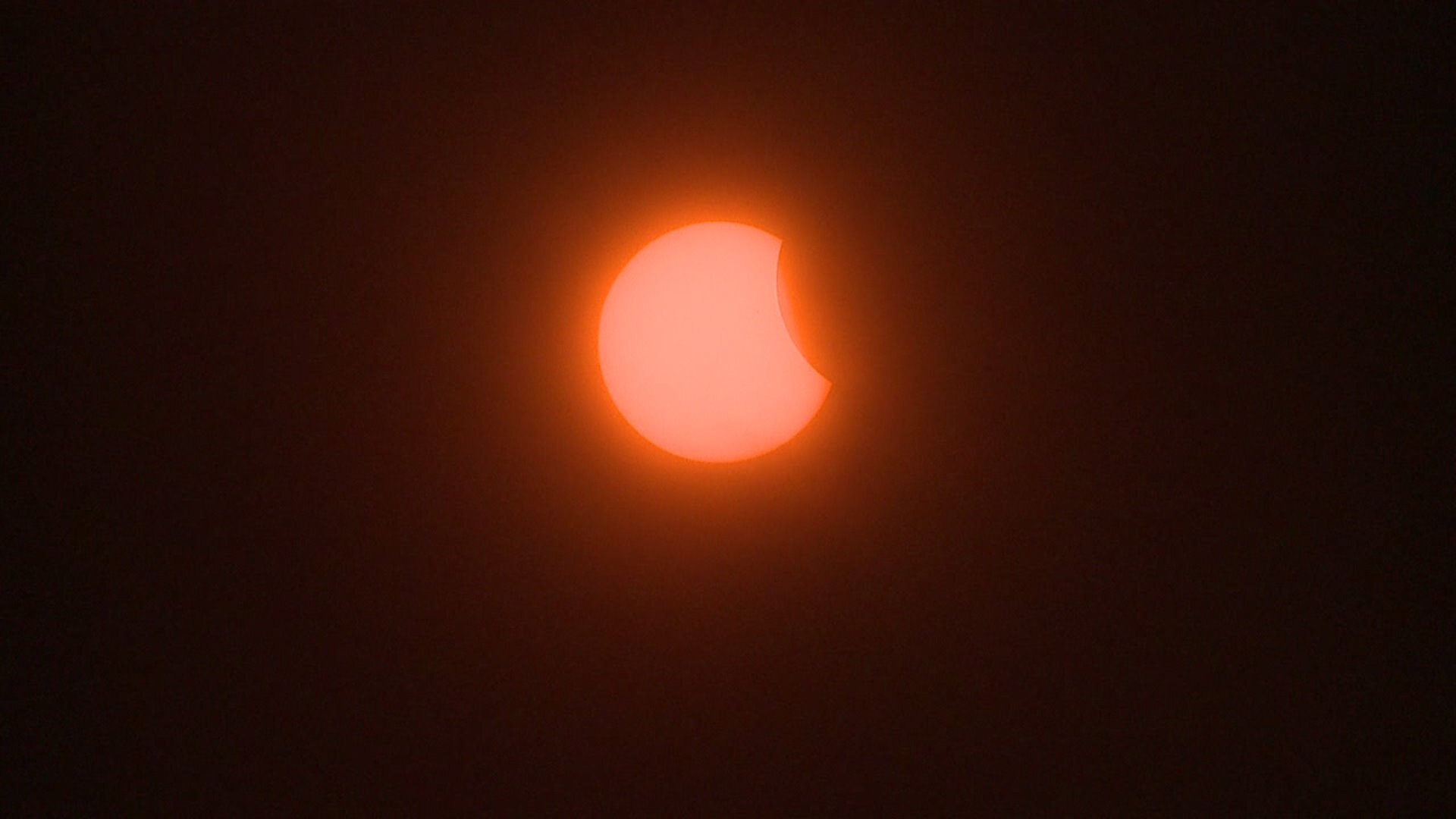 Start of solar eclipse over Milwaukee