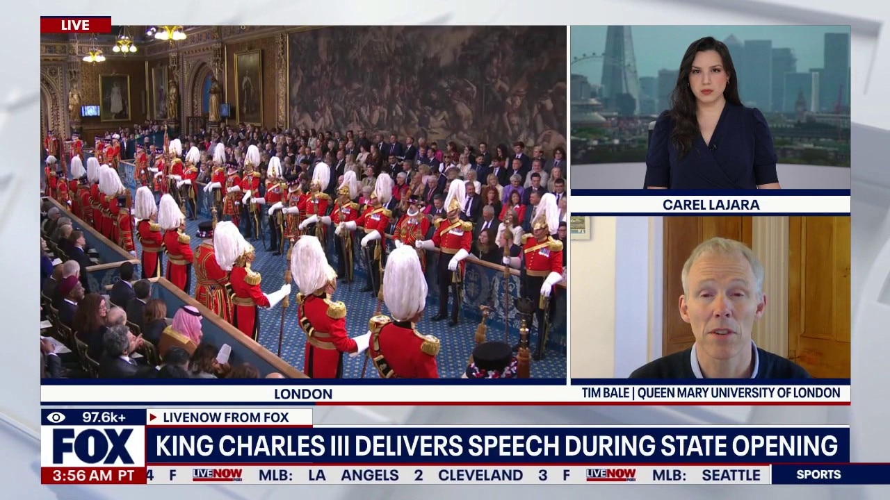 King Charles opens Parliament amid pressure on Starmer