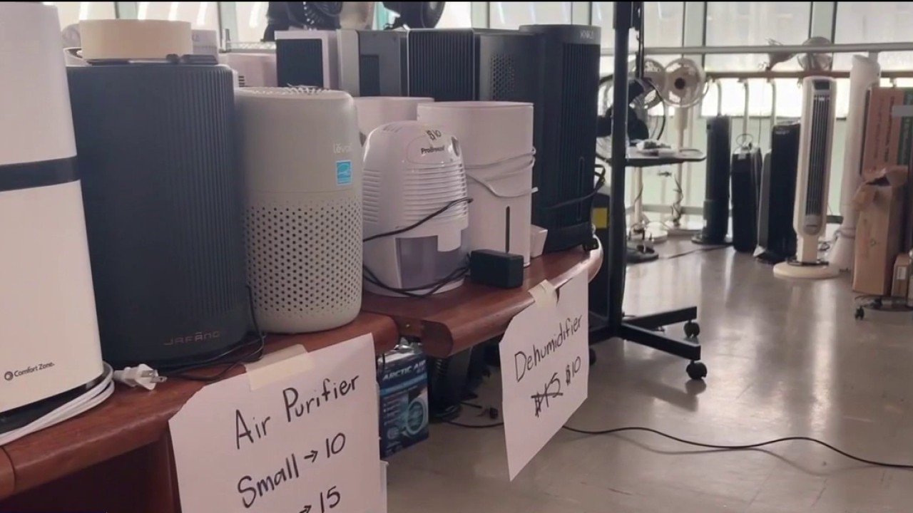 Eckerd College hosts annual trash to treasure sale