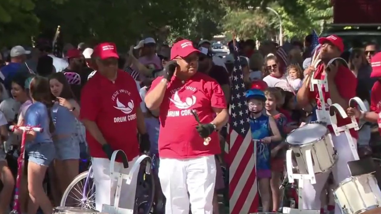 Chicago’s WOOGMS Parade steps off on Labor Day