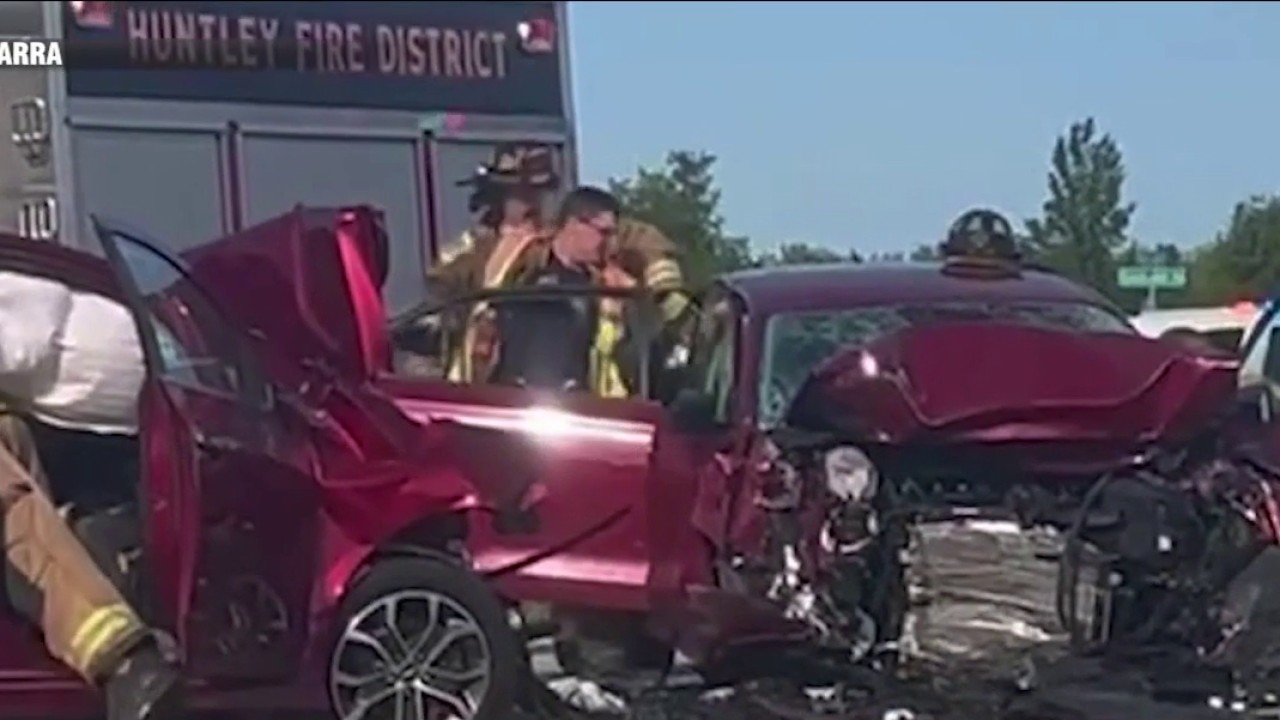 Two adults killed in car crash in Kane County