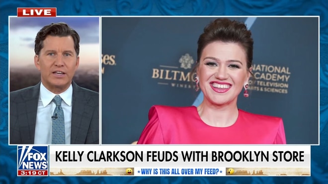 Kelly Clarkson feuds with Brooklyn store over $15K mechanical bird