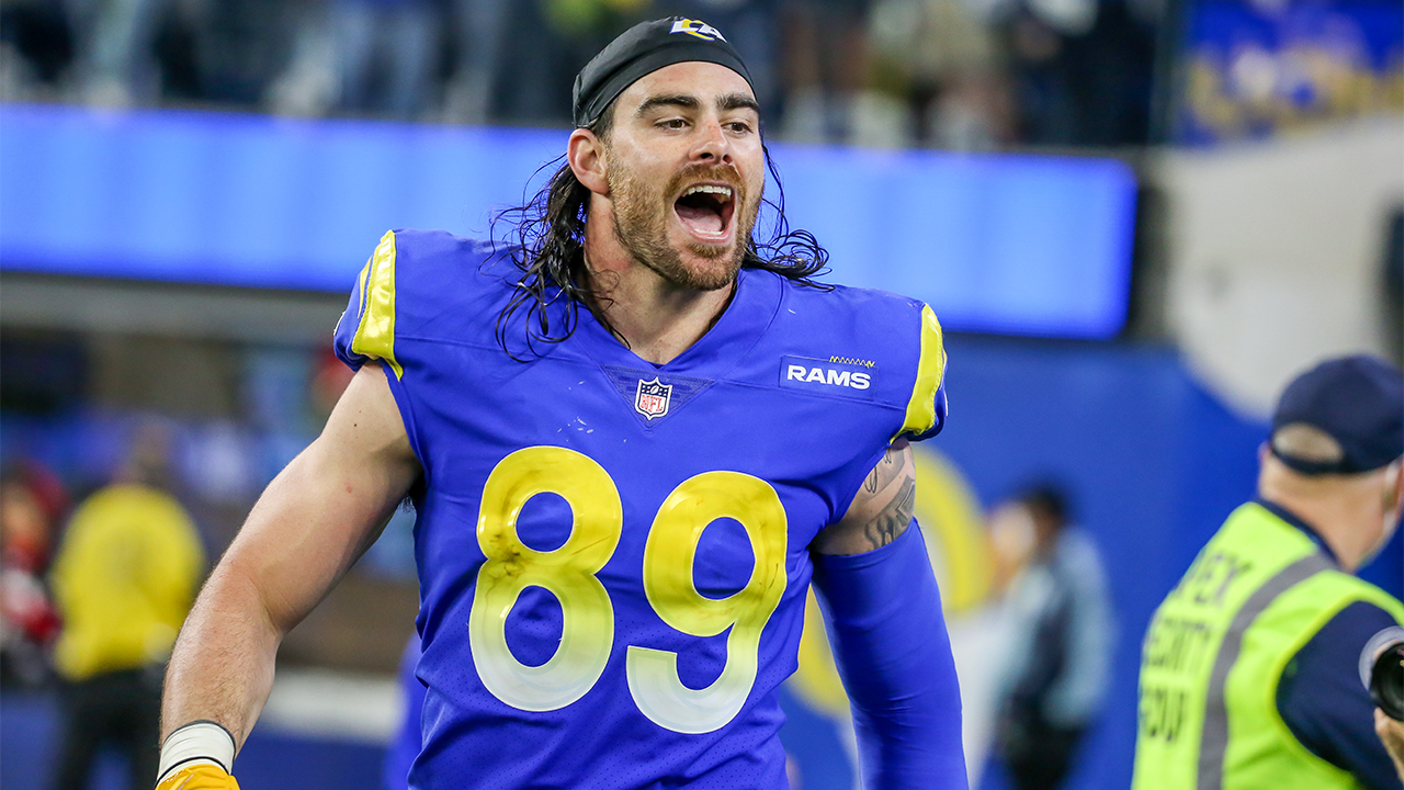 Dr. Matt analyzes Rams' TE Tyler Higbee's knee injury | NFL on FOX