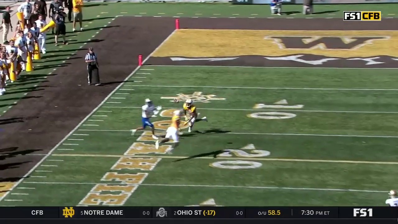 Davis Brin connects with JC Santana to take the 27-24 lead for Tulsa