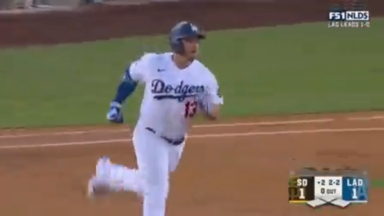 Freddie Freeman and Max Muncy both take Yu Darvish deep to give Dodgers a 2-1 lead over Padres