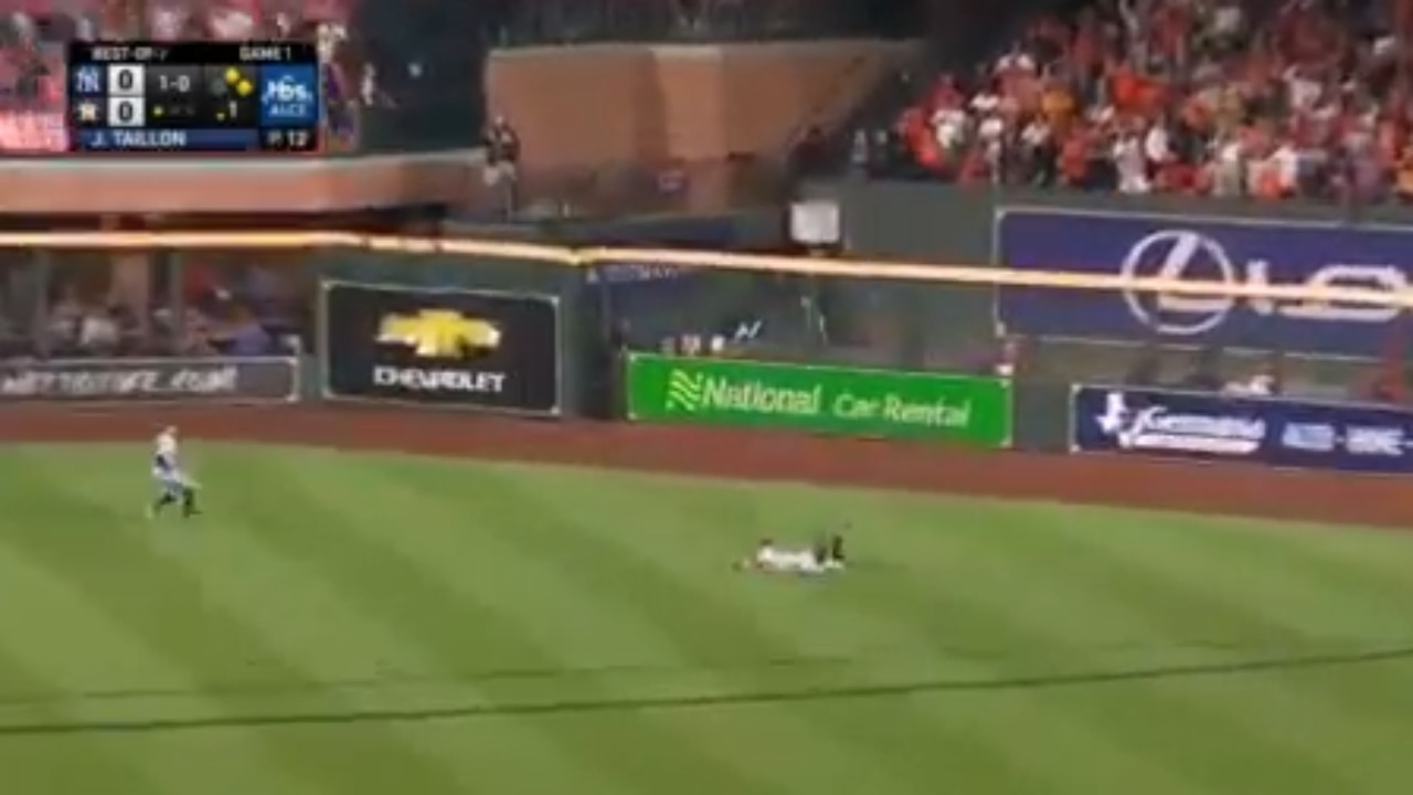 Yankees' Aaron Judge lays out and robs Alex Bregman of a base hit