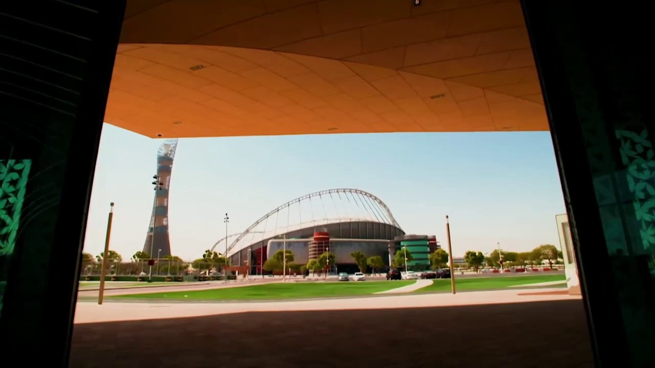 Dr. Talar Sashurvaroglu gives the “FIFA World Cup Live” crew an exclusive look at monumental advancements in Qatar’s new stadiums| 2022 FIFA World Cup