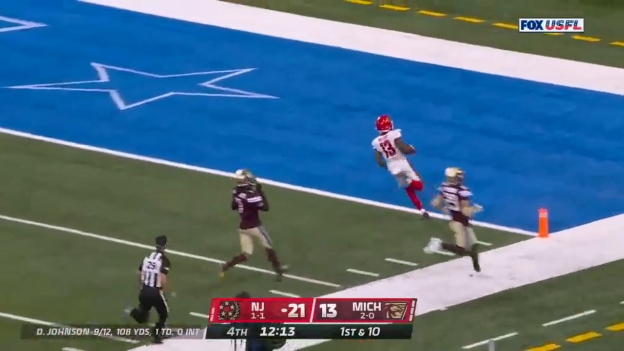 De'Andre Johnson connects with Alonzo Moore on a 72-yd touchdown to extend the Generals' lead over the Panthers