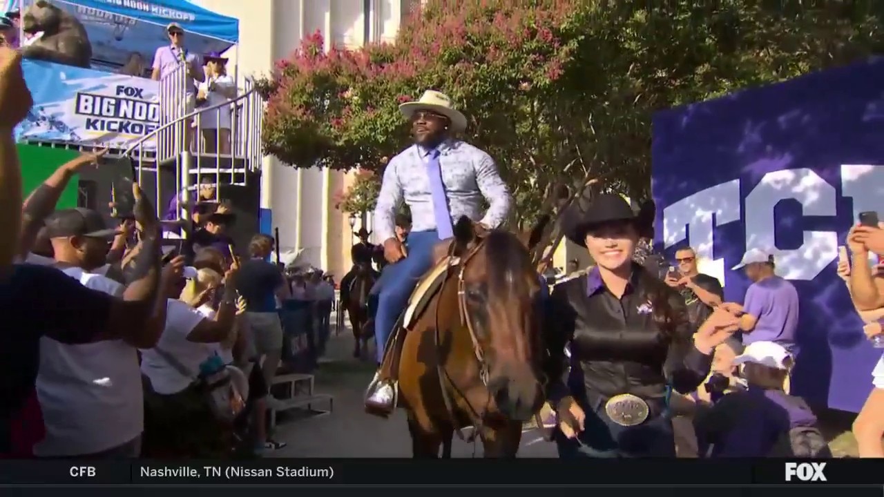 Mark Ingram makes his GRAND ENTRANCE to the ‘Big Noon Kickoff’ crew