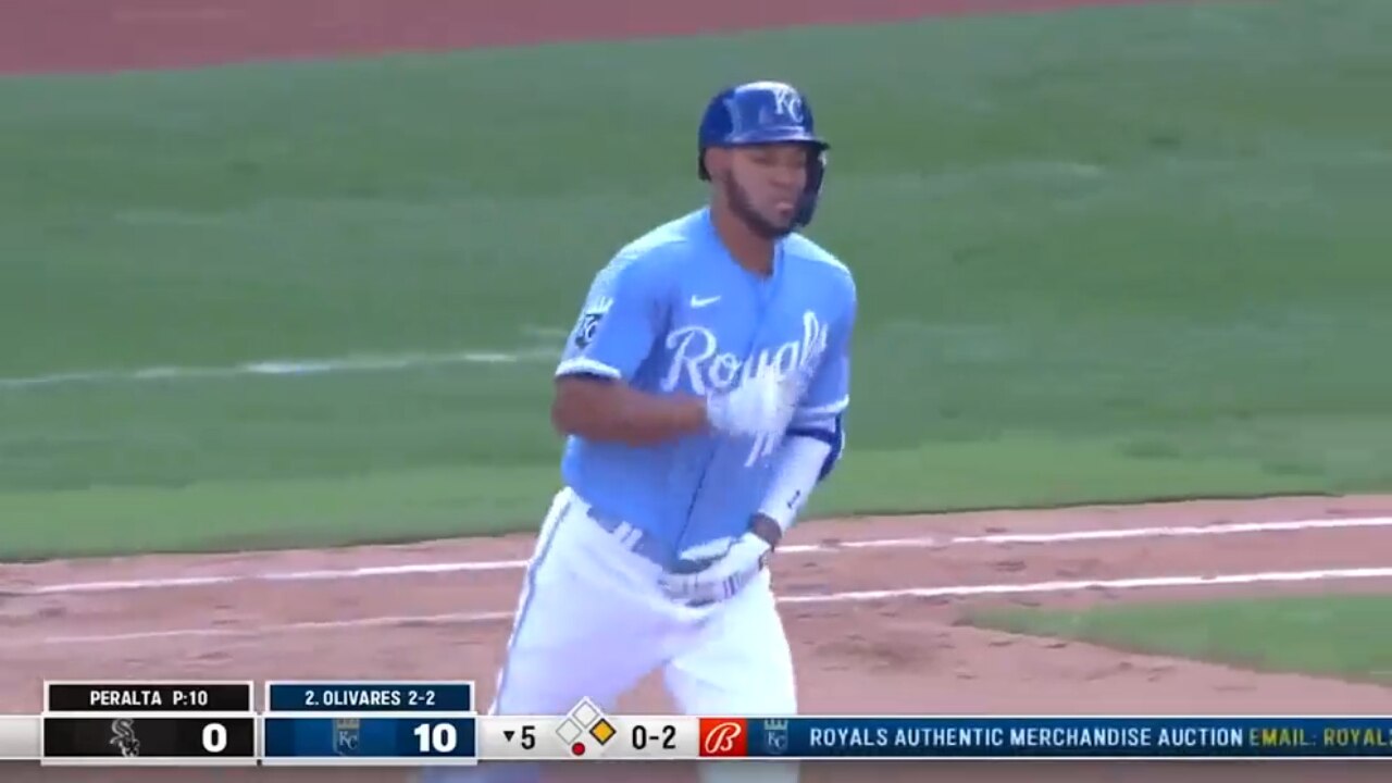 Edward Olivares crushes his second home run of the day to extend the Royals' lead over the White Sox