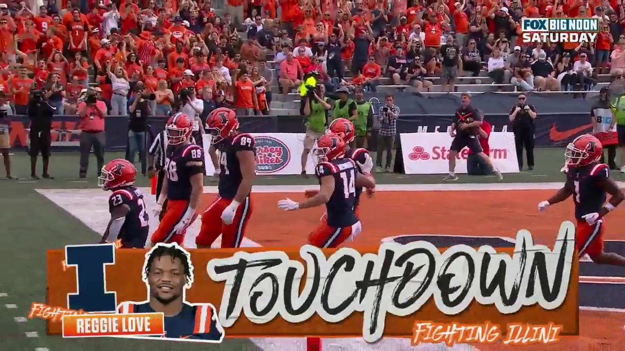 Reggie Love scores on a five-yard rushing TD, helping Illinois trim into Penn State’s lead